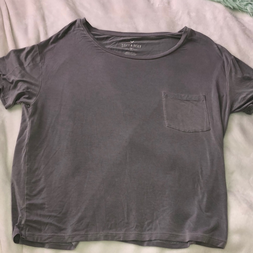 american eagle t-shirt
